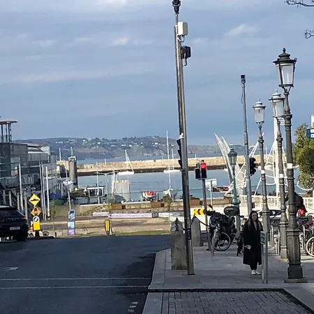 Marlay & Mountain Retreat شقة دبلن